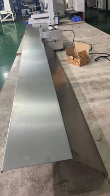 1.5 M / 2.2 M Platform PCB Depaneling Machine for Multi Slitter PCB Separator