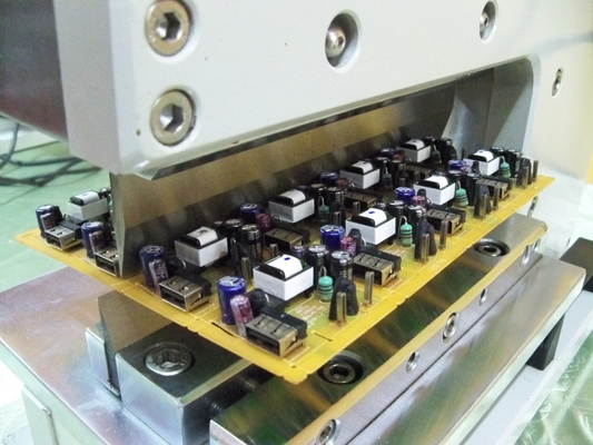 Linear Blade PCB V Cut Machine With Solid Iron Frame For 50mm High Components