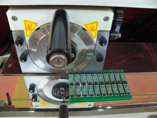 CWV-1M PCB Separator Machine Easy to with Manual Minimizing Speed