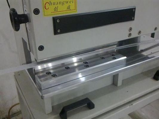 0.3-3.5mm Depaneling Capacity PCB Separator Depaneling 1.2M FR4 / Aluminum Board