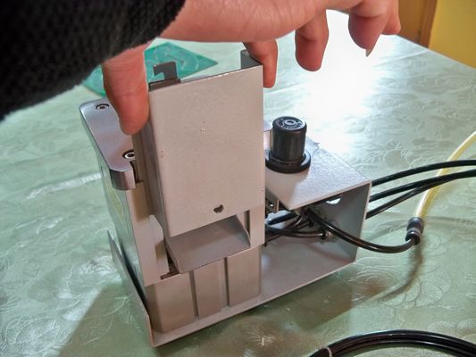 Professional Single PCBA / PCB Nibbler CWV-LT With Pneumatic Control