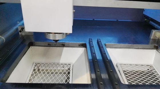 Automatic Dust Collector CNC Metal Cutter Machine PCB Drilling Router