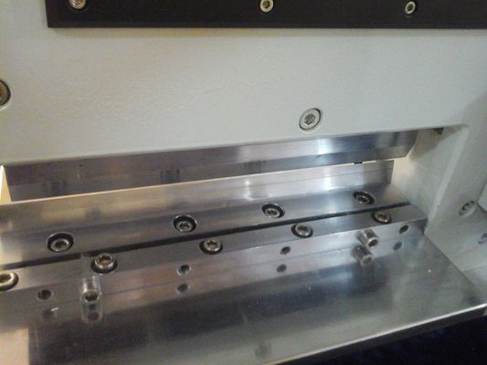 PCB V Cut Machine for Aluminium Substrate 220V RUV Pneumatic