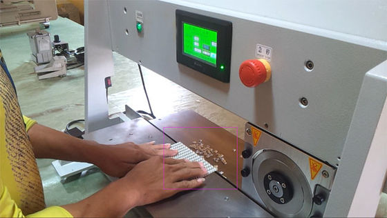 L500mm 300mm/S Pcb Depaneling V-cut Machine for Switch Board